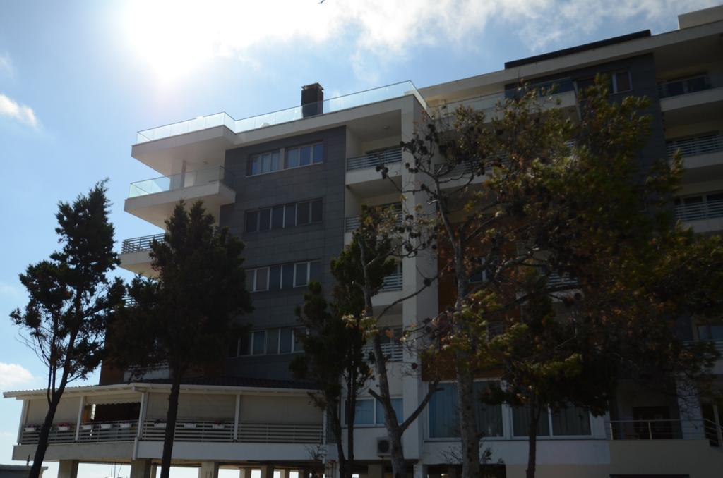 West Beach Apartment Durrës Exterior foto